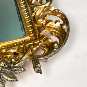 Espejo de Colgar con Marco Labrado en Metal Dorado Estilo Barroco - imagen 3