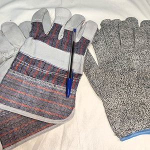 Lote de 2 Pares de Guantes: Anticorte y Trabajo con Cuero - imagen 2