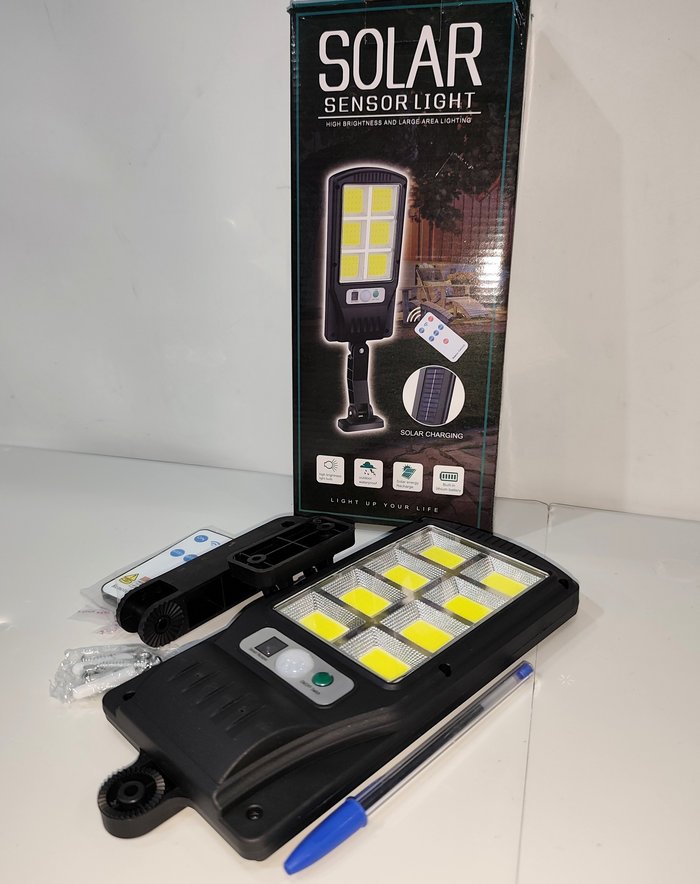 Luz LED Exterior Recargable Solar con Control y Sensor - imagen 3