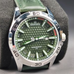 Reloj NAVIFORCE para Hombre con Malla Verde en Eco-cuero - imagen 6