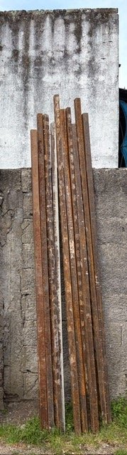 10 Caños Cuadrados de Metal para Construcción