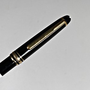 Lapicera Mont Blanc Negra y Dorada - imagen 3