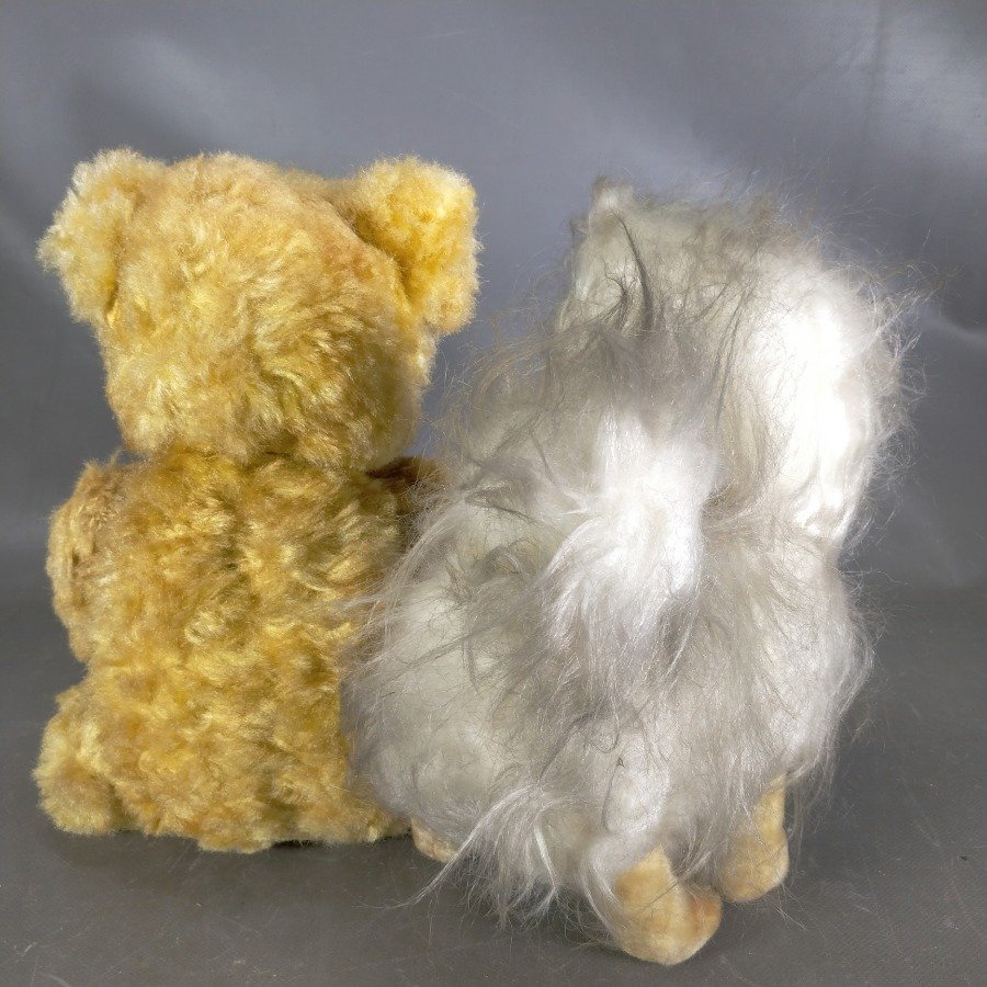 Item 15889 - Image 4