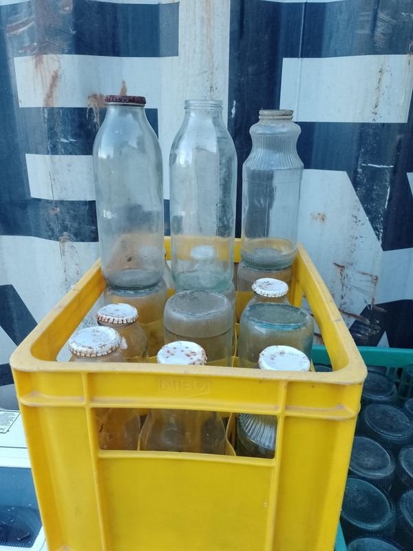 Contenedores de plástico y botellas de vidrio para almacenamiento - imagen 3