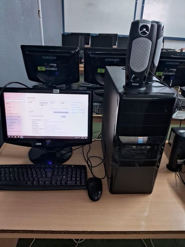 Computadora Completa con Monitor, Teclado y Mouse - imagen 3