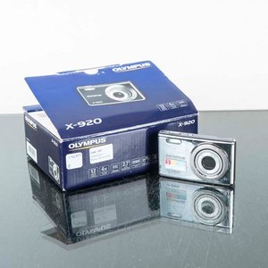 Lote siguiente: Cámara Digital Olympus X-920 Plata con Caja
