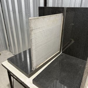 Mesitas de Apoyo Esquinero en L de Granito Negro y Cemento - imagen 12