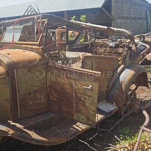 Camioneta Antigua de Colección para Restaurar - imagen 2