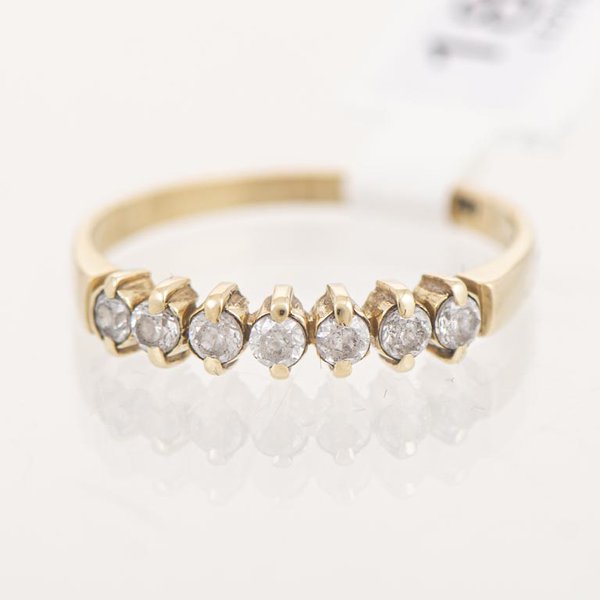 Anillo Medio Sin Fin de Oro 18k con 7 Circonias