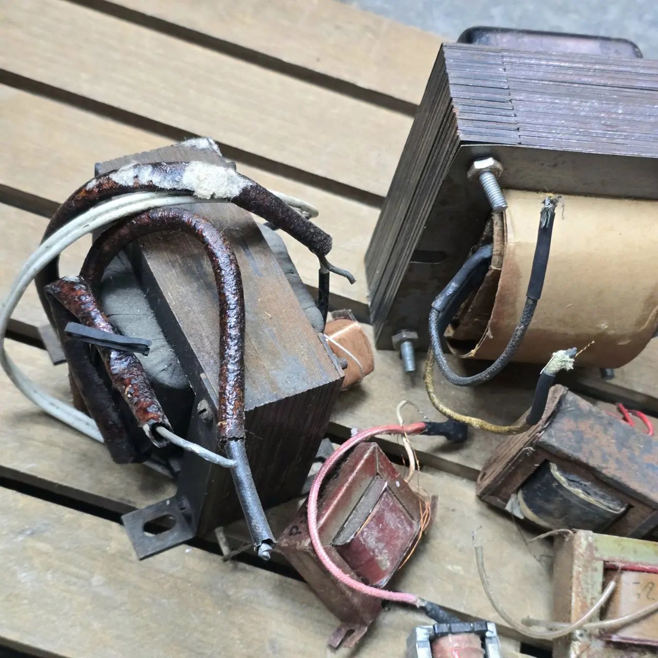 Item lote-49-transformadores-x6 - Image 2