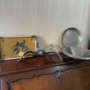 Lote anterior: Bandejas y Adornos Metálicos y Decorativos