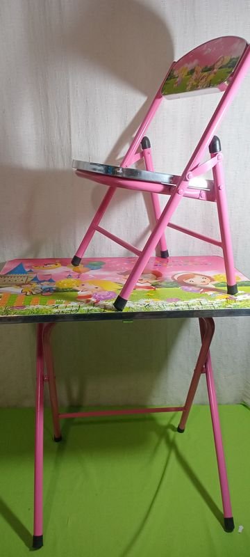 Mesa y silla para niños revatible - imagen 3