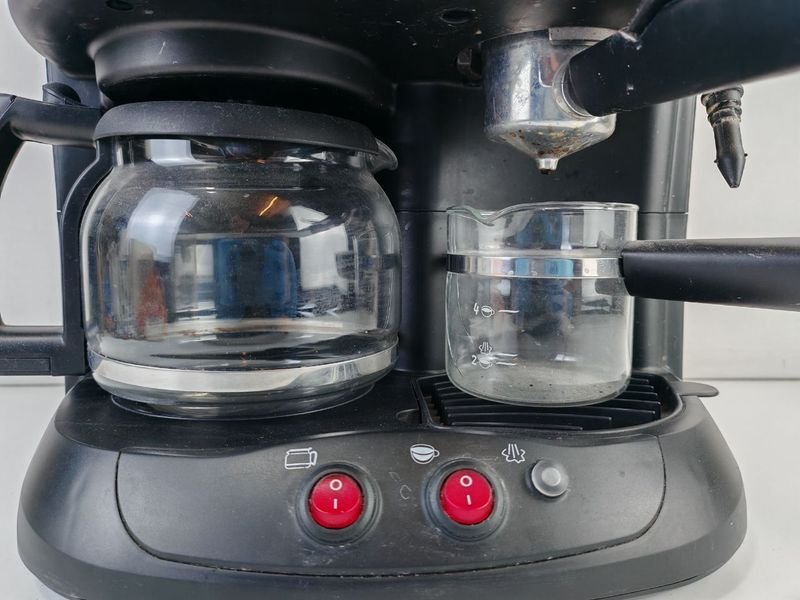 Cafetera Ufesa Funcionando - Electrodomésticos - imagen 4