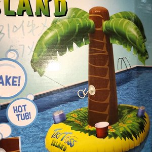 Inflable Tiki Toss Island para Piscina con Apoya Vasos, Juego de Anillos Nuevo en Caja - imagen 3