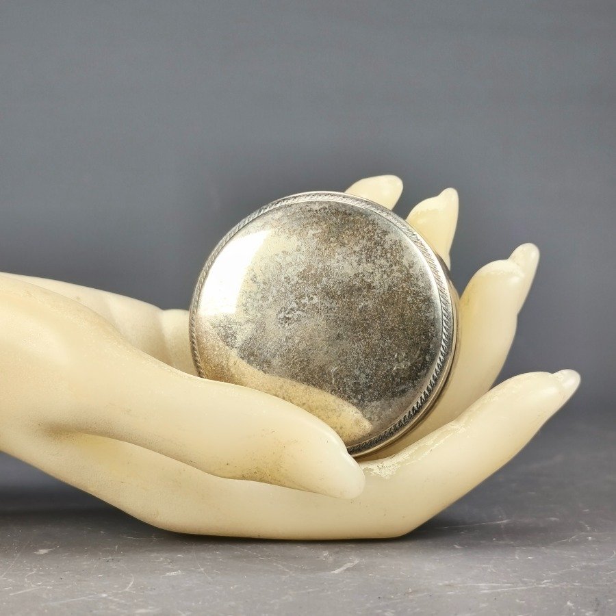 Item 18558 - Image 0