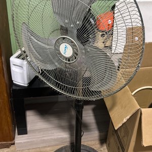 Lote anterior: Ventilador de pie funcionando