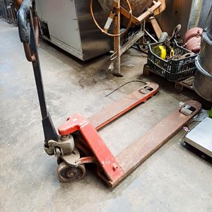 Lote anterior: Gato Hidráulico Rojo para Pallets con Ruedas