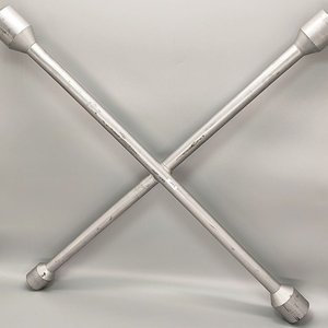 Llave Cruz Grande para Camión, 60cm - imagen 1