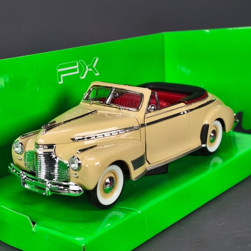 Modelo de coche a escala 1/24 de Chevrolet Special Deluxe - imagen 4