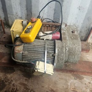 Polipasto Eléctrico con Motor, Cable y Botonera Amarilla - imagen 2