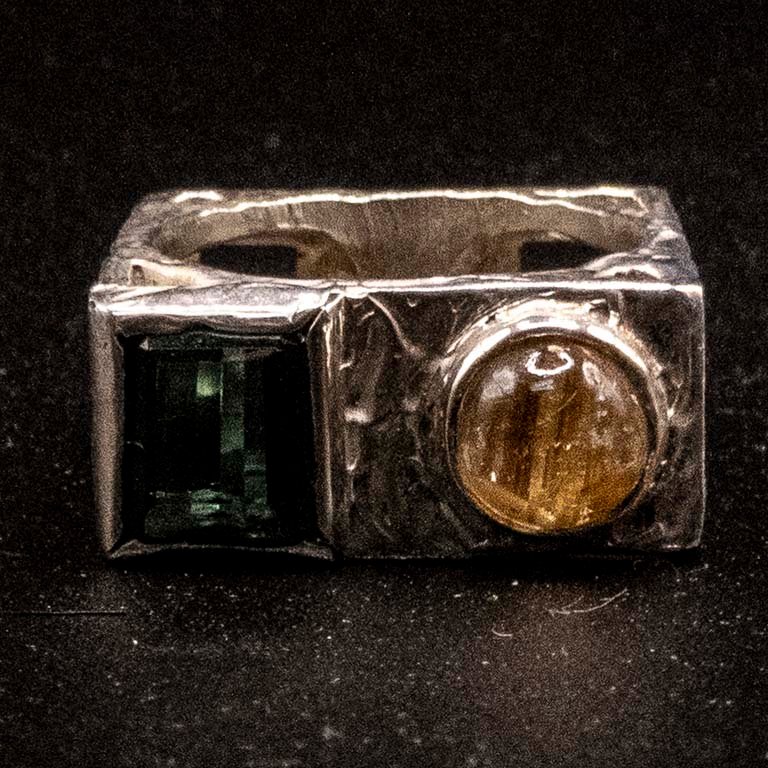 Anillo de Plata 950 con Turmalina y Cuarzo Rutilo