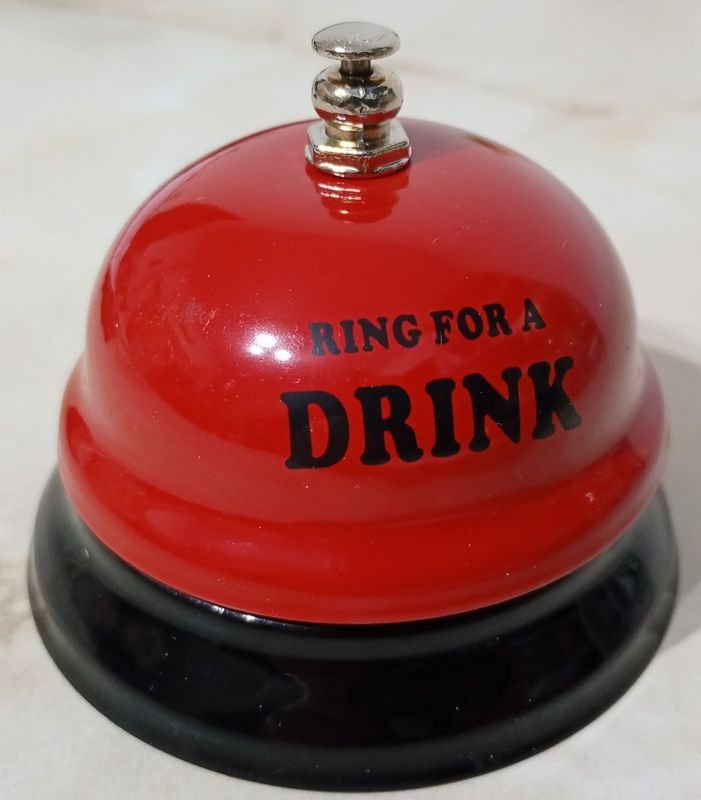 Timbre de Mesa Rojo "Ring for a Drink"