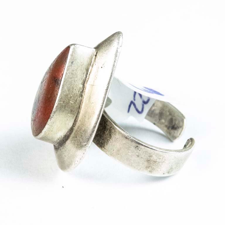 Anillo de plata con resina - imagen 2