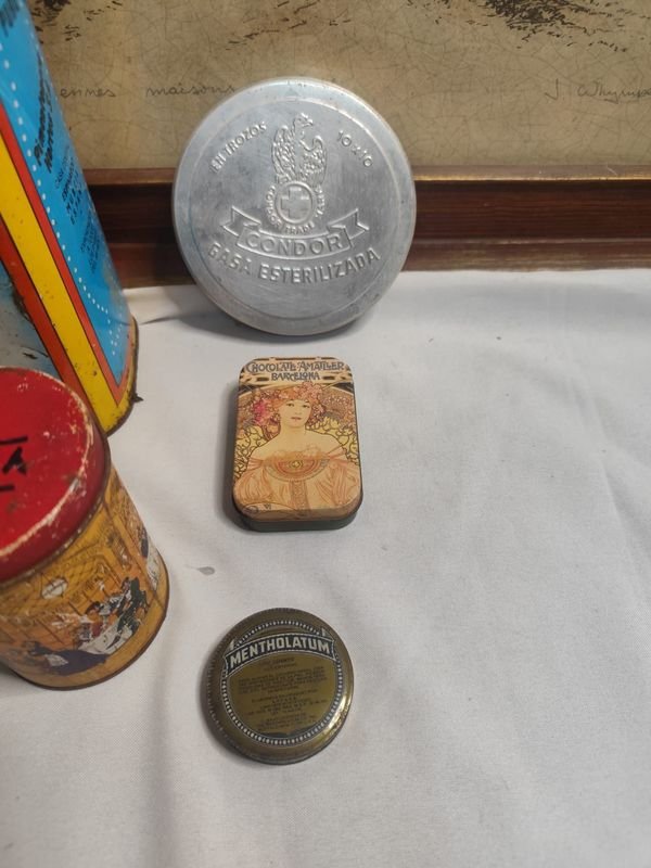 Colección de latas antiguas de metal - imagen 2