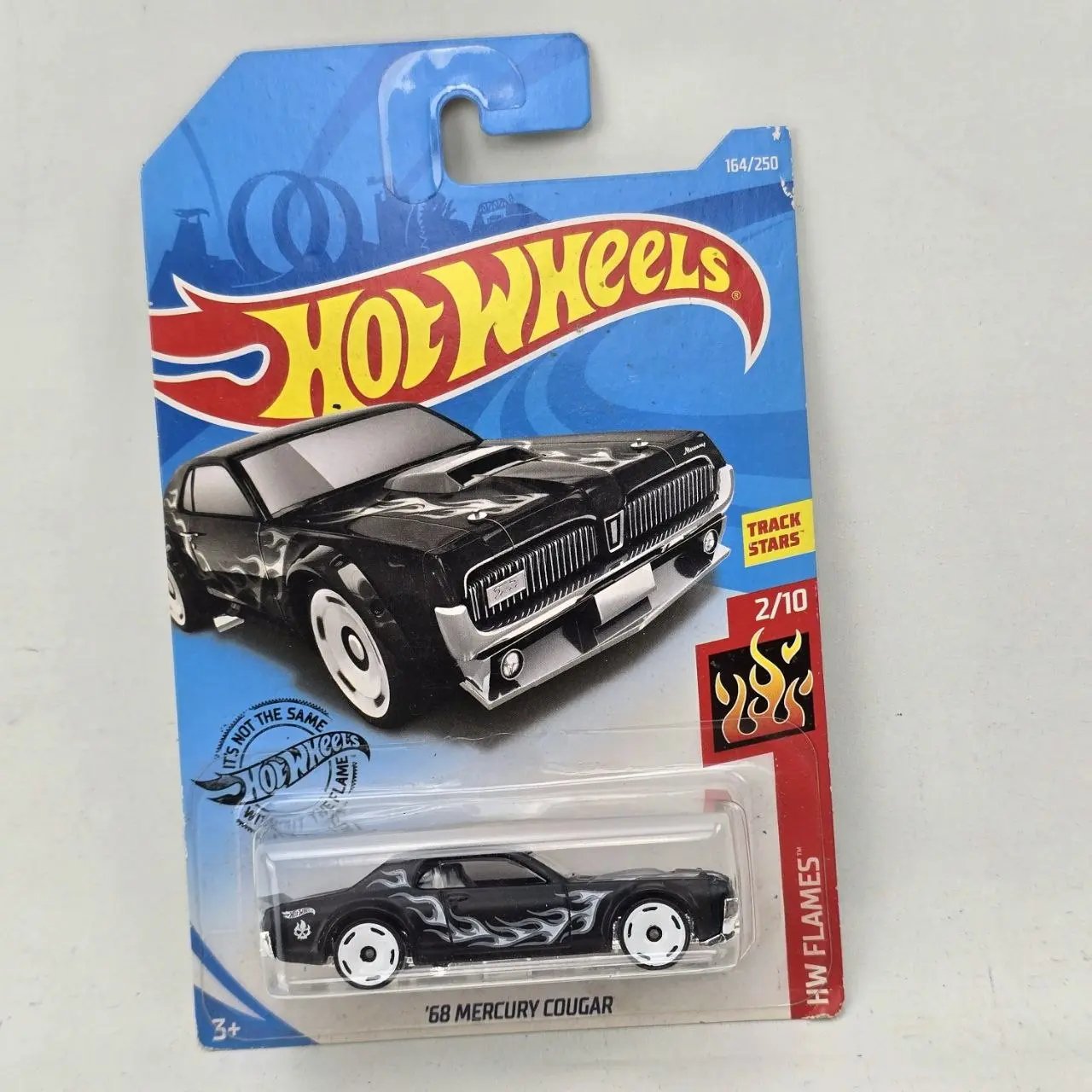 Hot Wheels '68 Mercury Cougar Negro con Llamas