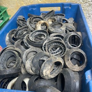 Cajón con más de 150 Juntas de Goma Alpina - imagen 5