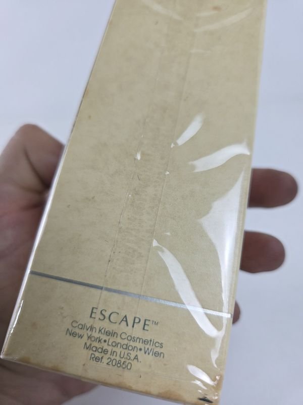 Perfume Escape en caja sellada - Un perfume de lujo - imagen 3