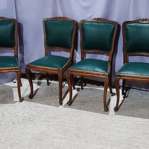 Mesa Provenzal Extensible con 6 Sillas Tapizadas Tachonadas - imagen 2