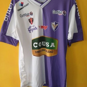 Lote siguiente: Camiseta de Fútbol Centro Atlético Fénix Talle M - Utilería Jugador N° 2 MGR Sport