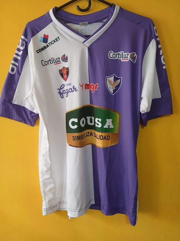 Camiseta de Fútbol Centro Atlético Fénix Talle M - Utilería Jugador N° 2 MGR Sport