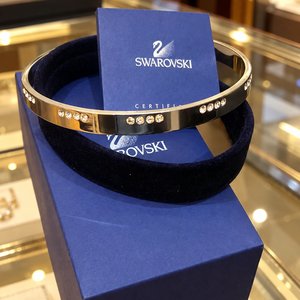 Lote siguiente: Brazalete Swarovski Miami Baño Rodio con Cristales Engastados y Estuche Original
