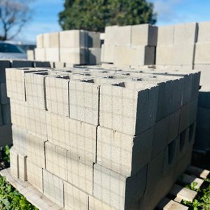 Bloques de Construcción de Concreto (Varios Tamaños) - imagen 1