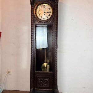 Reloj de Pie Estilo Renacimiento en Nogal Tallado con Máquina Gustav Becker - imagen 1