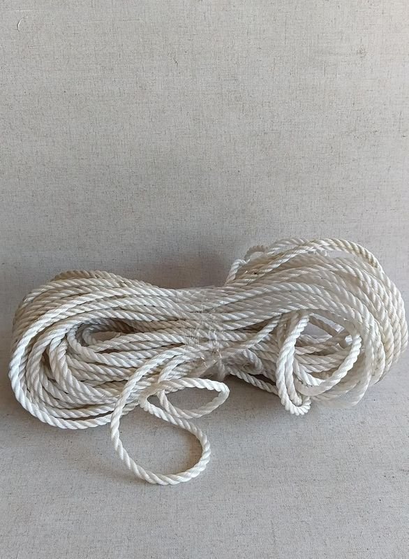 Piola de Nylon Blanca de 30 Metros - imagen 1
