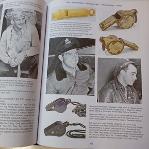 Libro "Survival & Rescue Equipment of World War II: Air Forces and U.S. Navy" Volumen 2 - imagen 8