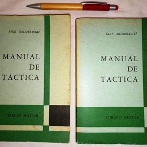 2 Libros "Manual de Táctica" - Circulo Militar - Colección General Berisso (1963) - imagen 1