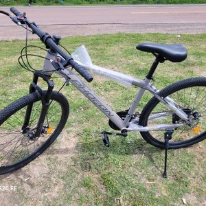 Bicicleta de Montaña Rodado 26 Color Gris Claro/Beige - imagen 2