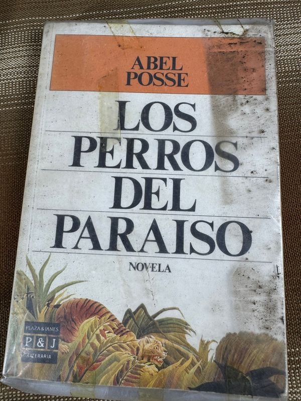 Lote de novelas variadas en excelente condición - imagen 12