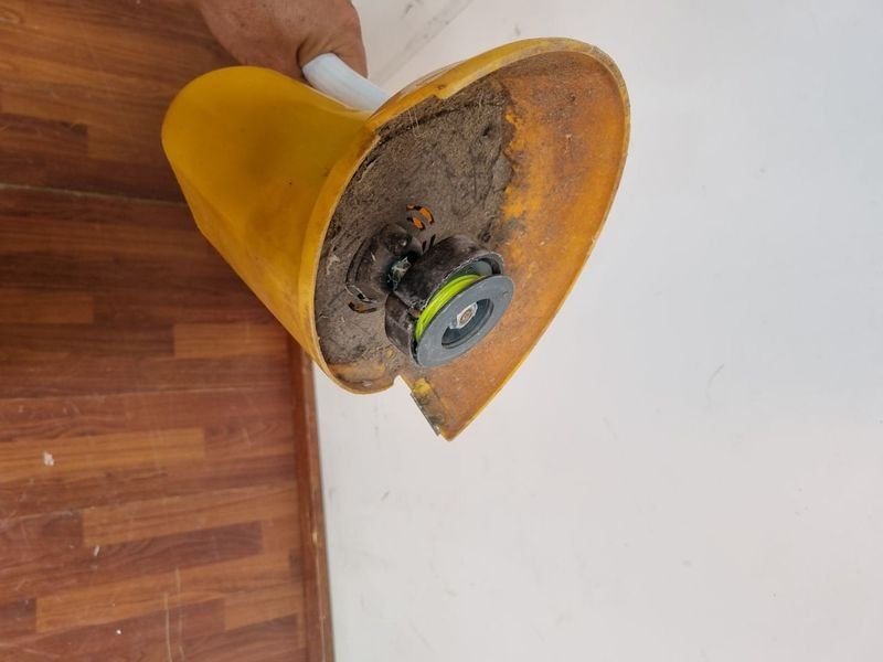 Bordeadora para limpiar con carrete a cambiar - imagen 2