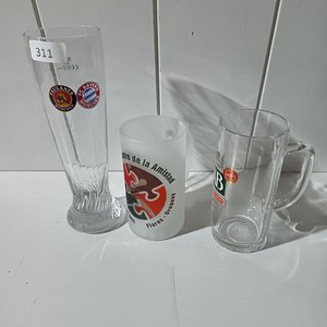 Lote de 3 Jarras de Cerveza: Paulaner, DAB y "Centro de la Amistad" - imagen 8