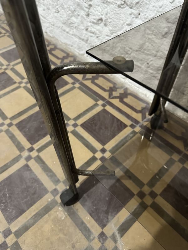 Mesa auxiliar de vidrio con rueda - imagen 4
