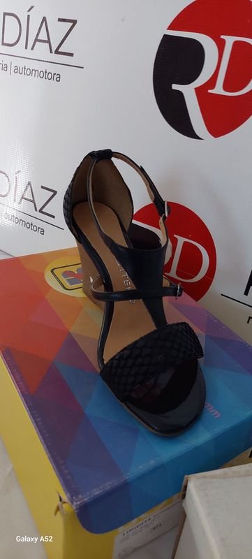 Zapatos de tacón alto en venta - imagen 5