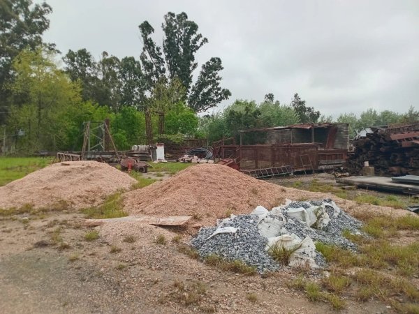 Lote de Materiales de Construcción y Descarte Industrial