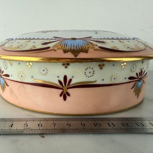 Antigua Bombonera o Alhajero de Porcelana Limoges F.M. Artístico - imagen 2