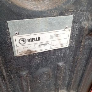 Caldera a Fuel Oil Riello TBR 5 con Bomba y Accesorios - imagen 4