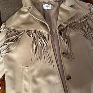 Chaqueta Beige con Flecos Rita Ora Talle L - imagen 3